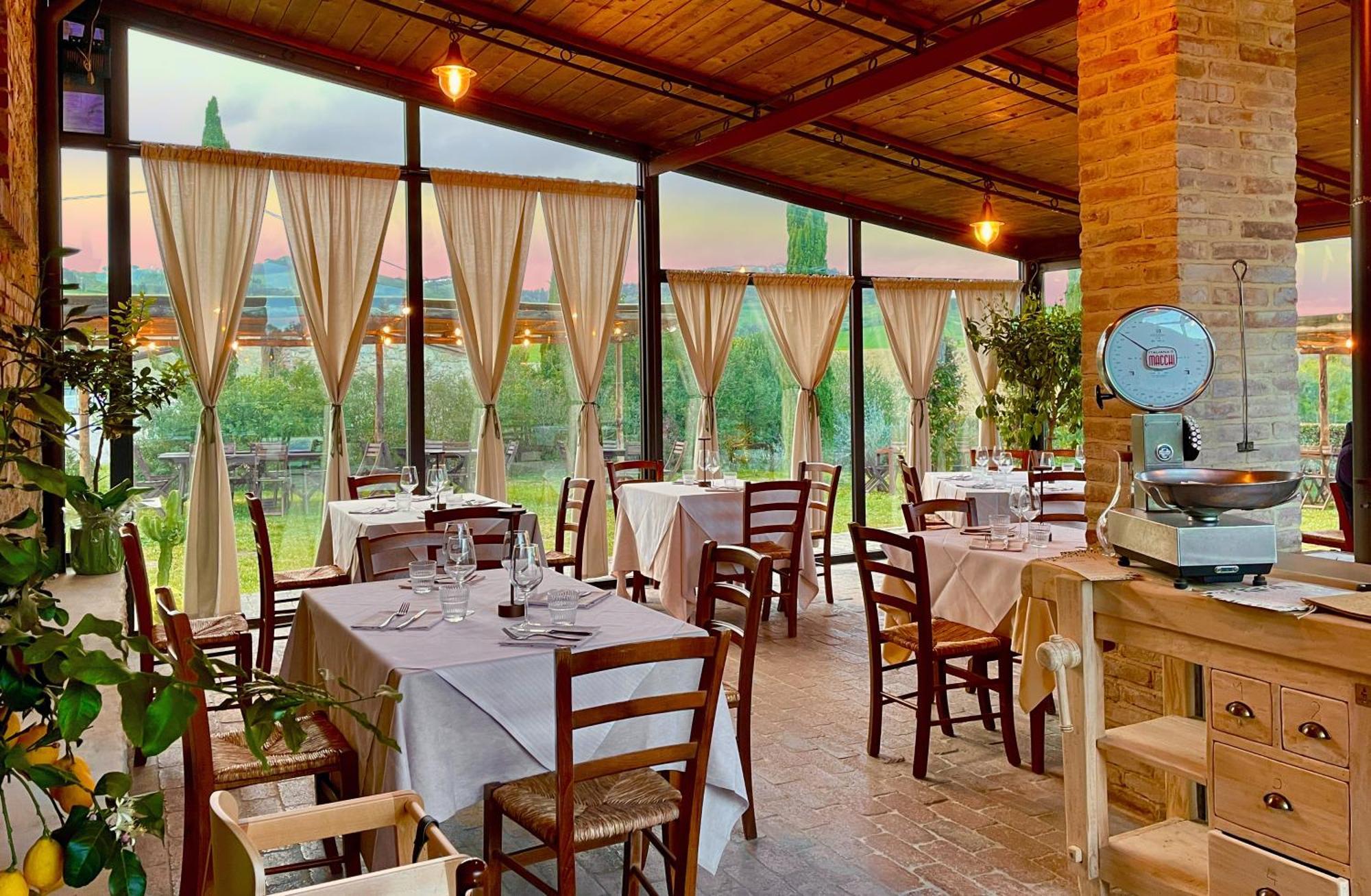 Locanda Le Giunche Guardistallo Exterior photo