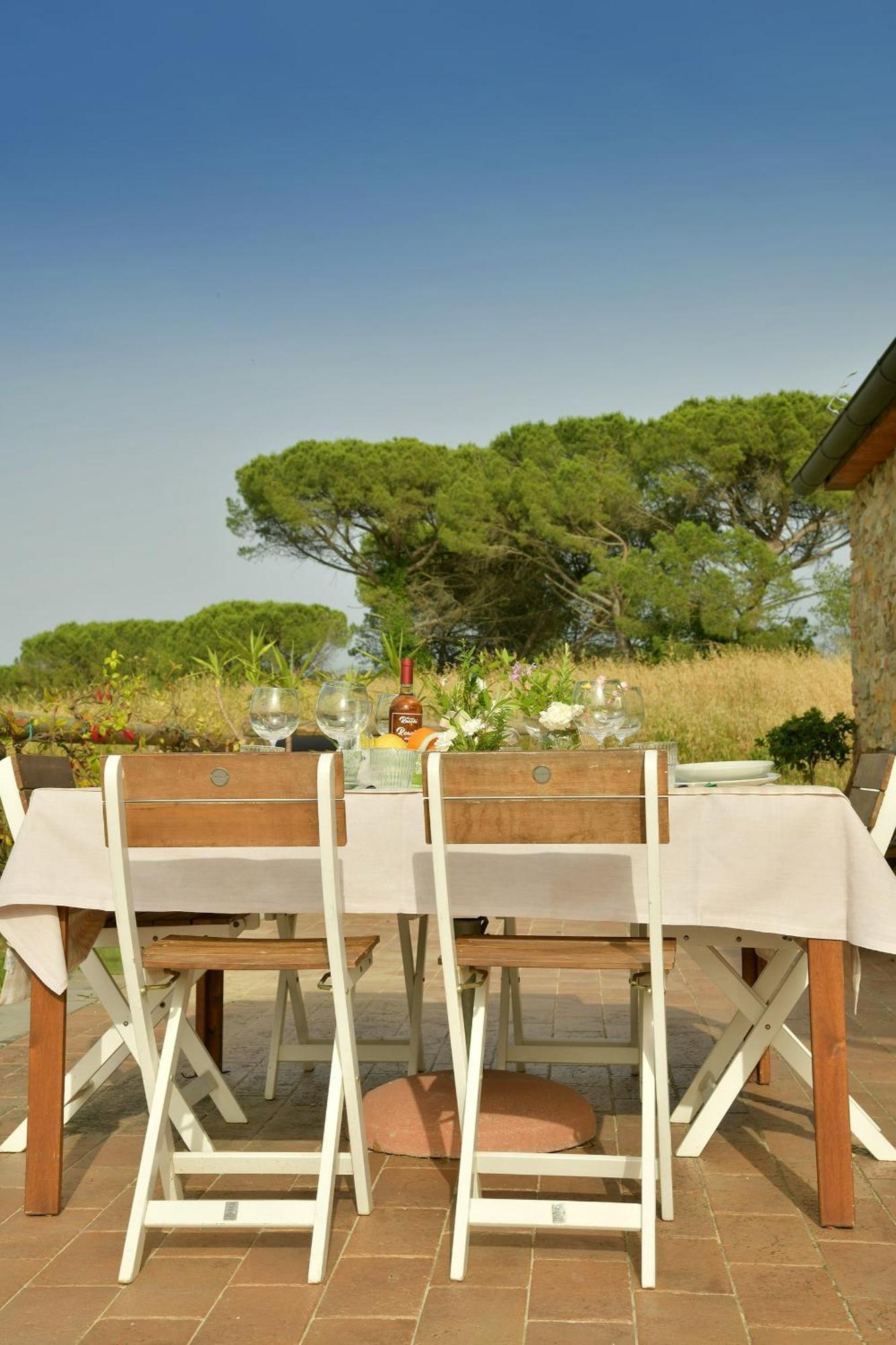 Locanda Le Giunche Guardistallo Exterior photo